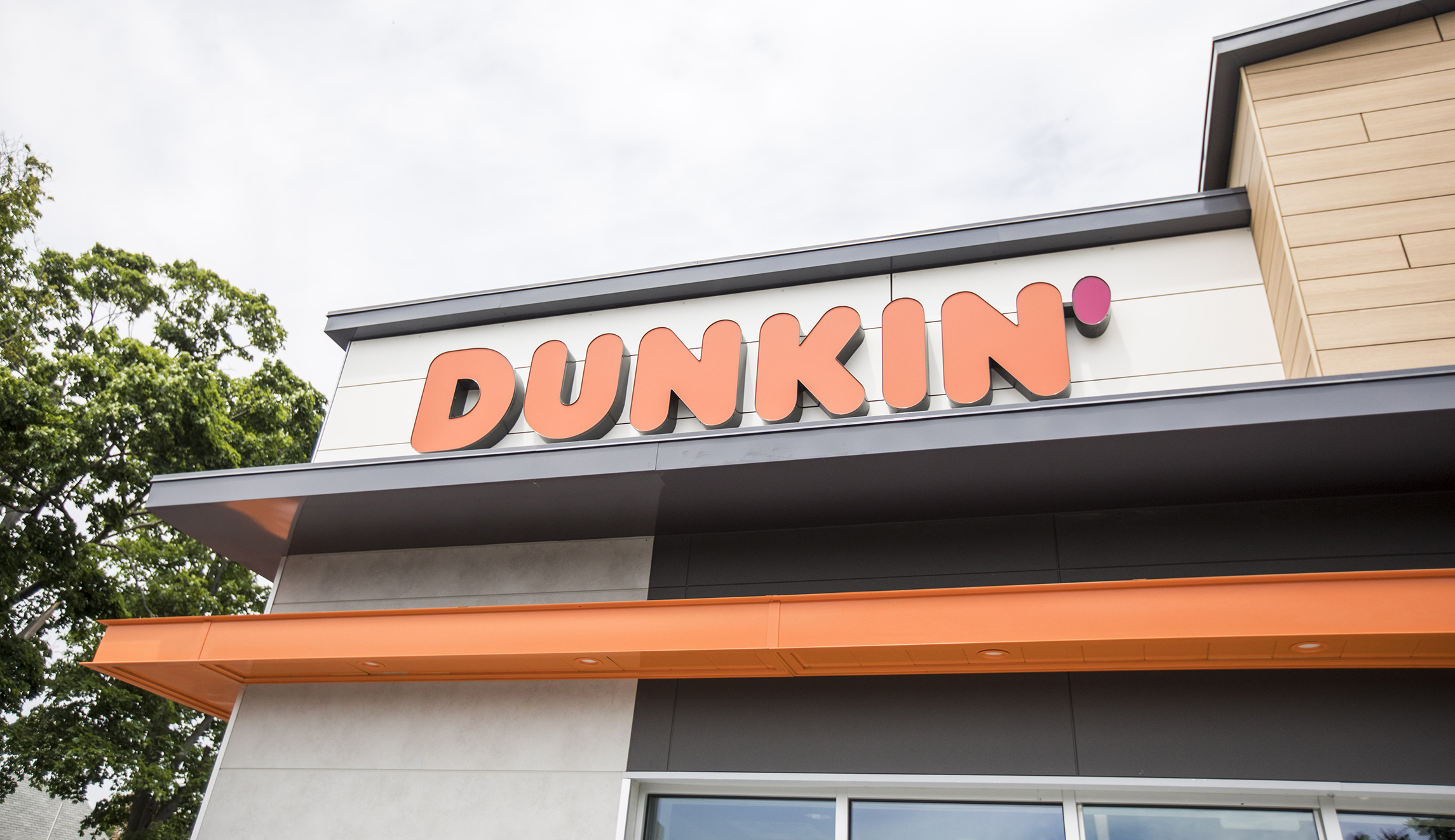 Deaf woman says she was refused service at Dunkin’