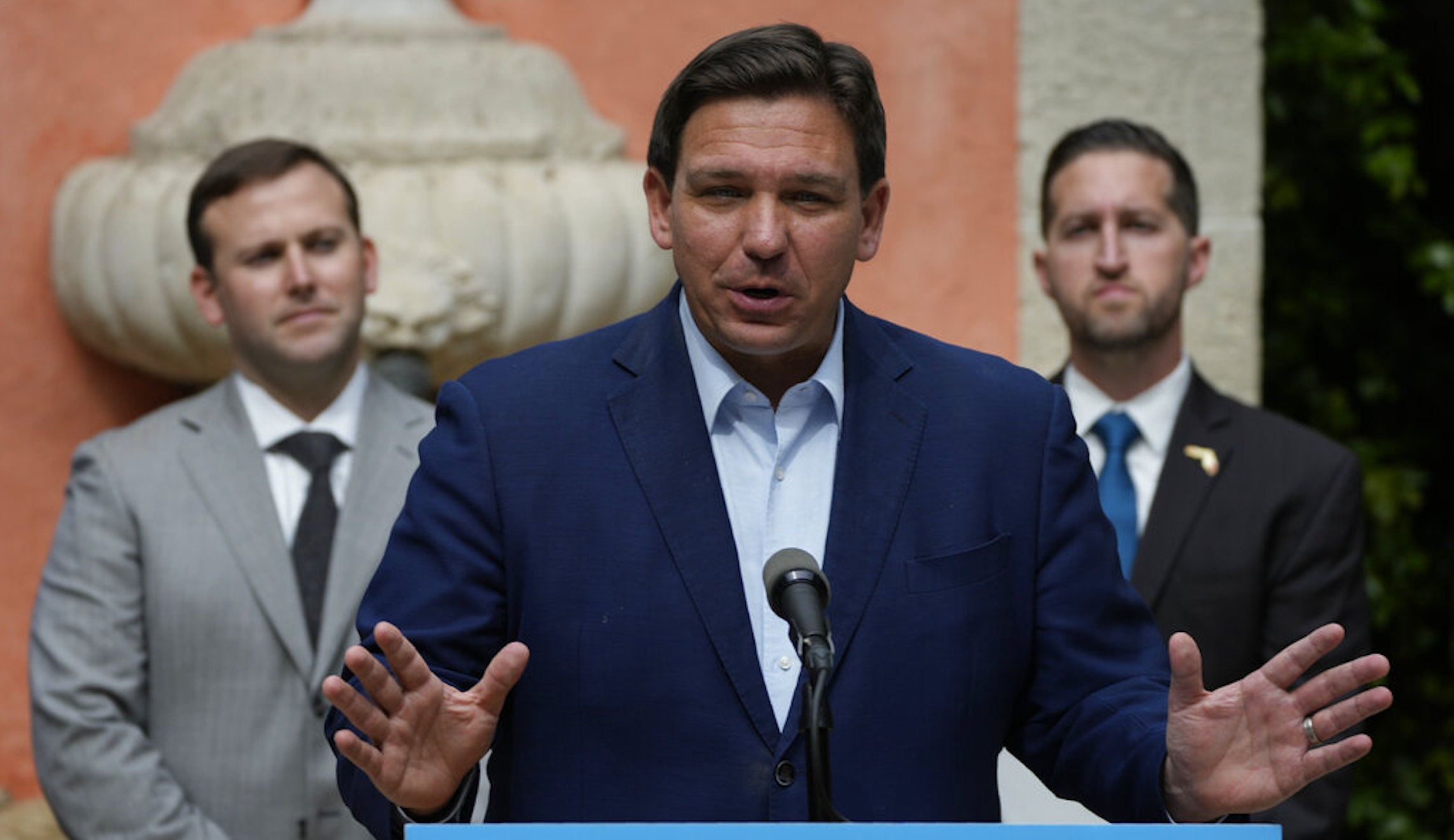 Trump and Biden big losers, DeSantis big winner in 2022