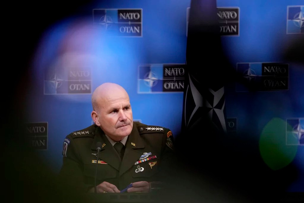 Top US general in NATO: ‘Supporting Ukraine is vital for our security’