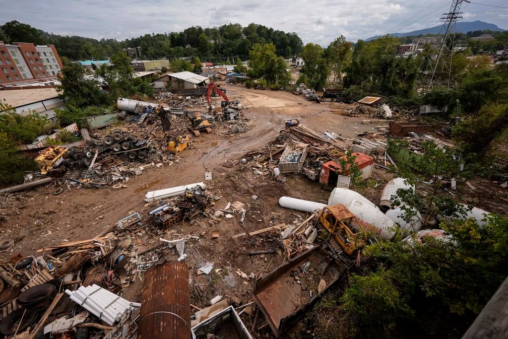 Bipartisan group including Ossoff and Marjorie Taylor Greene urges Congress to act on Helene disaster relief