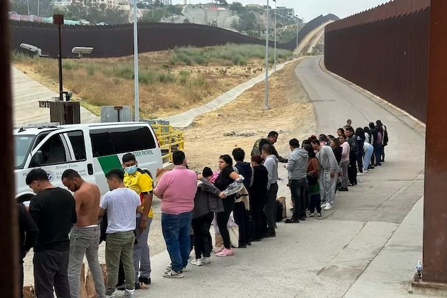 Trump eyes new plan to militarize the border: Turn it into a miles-long Army base