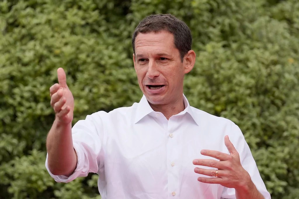 Hundreds of jobs on the chopping block as San Francisco mayor tries to plug nearly $800 million deficit