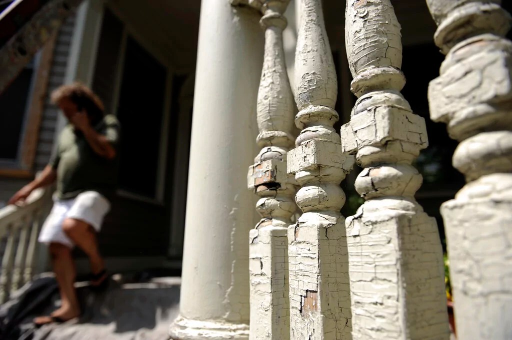 EPA finalizes lead dust standards meant to reduce toxic exposure for children