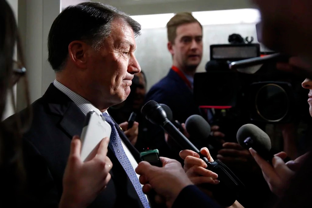 GOP senator debuts bill to abolish Department of Education