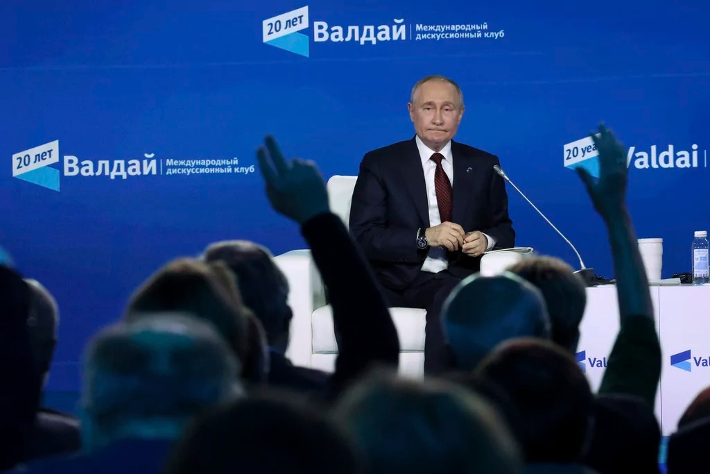 Putin congratulates Trump, praises him for resilience after assassination attempt