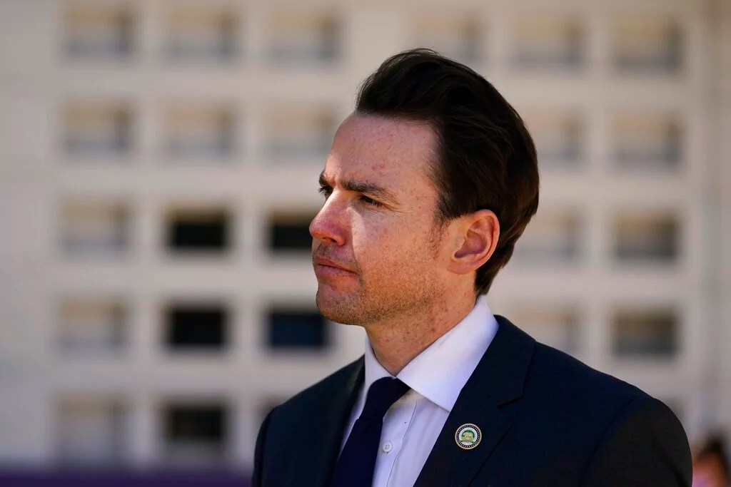 House Republican takes aim at federal funding for California high-speed rail project
