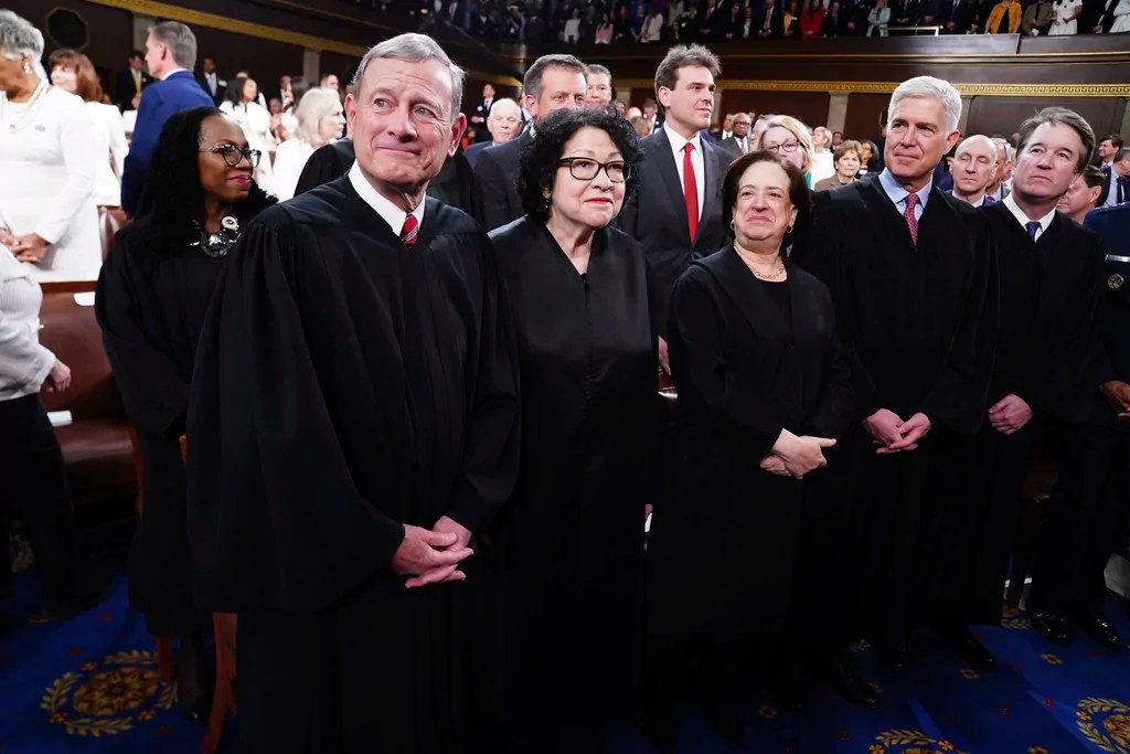 Supreme Court hits two-term record with federal government in half of cases