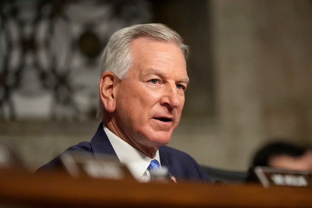 Tommy Tuberville to stay neutral in Alabama succession race