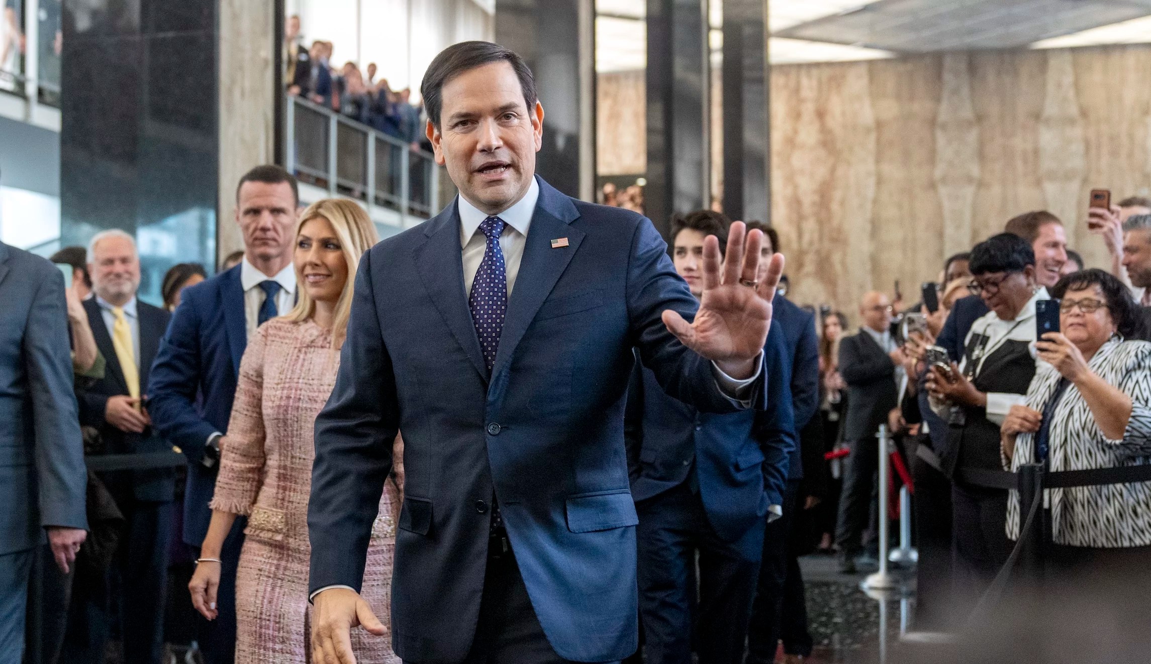 Rubio can take a stand for free speech