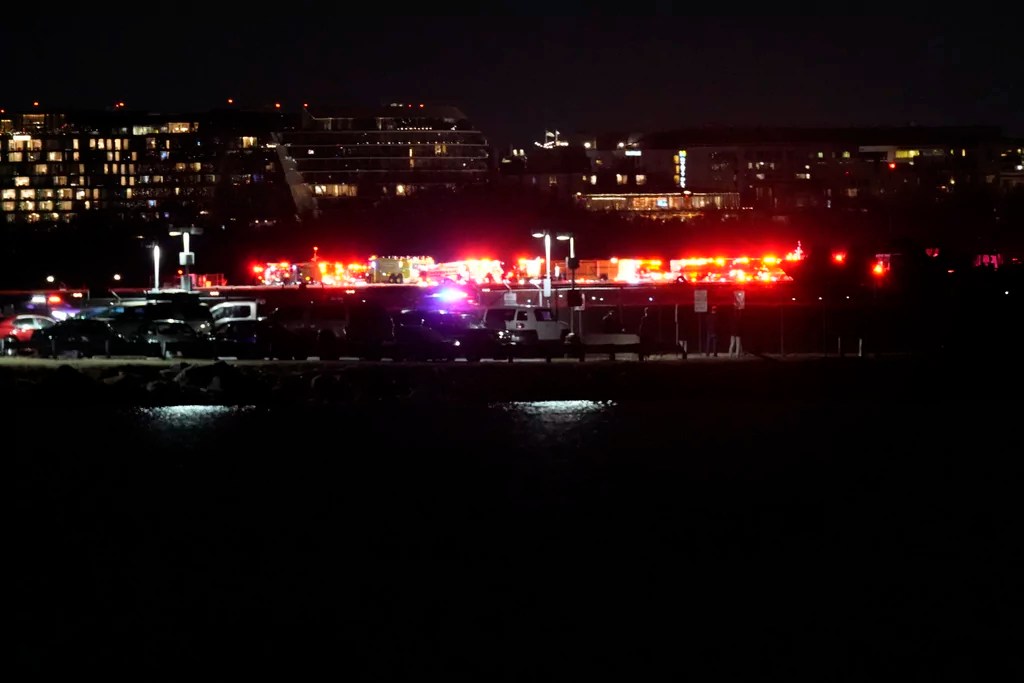 First US commercial plane crash fatalities in 16 years due to military Black Hawk