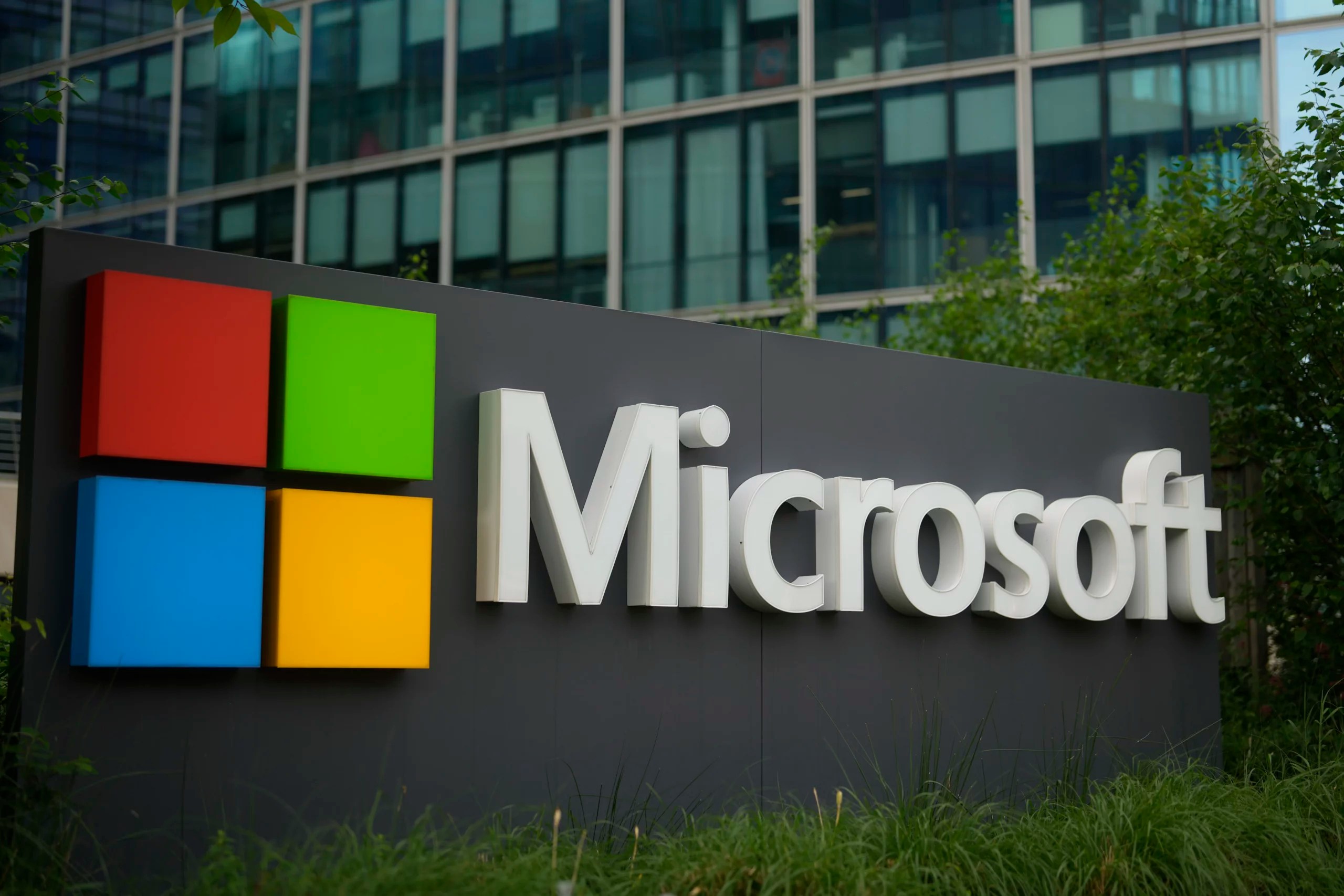 Experts demand investigation into Microsoft’s alleged use of Chinese engineers to maintain DOD systems