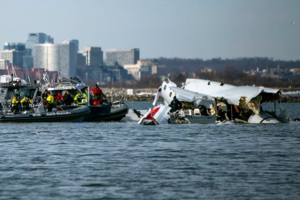 Army releases identity of third soldier killed in Potomac crash
