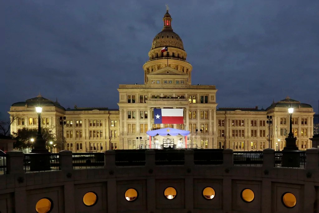 Texas Republicans’ redistricting push gambling on Latino voters’ loyalty
