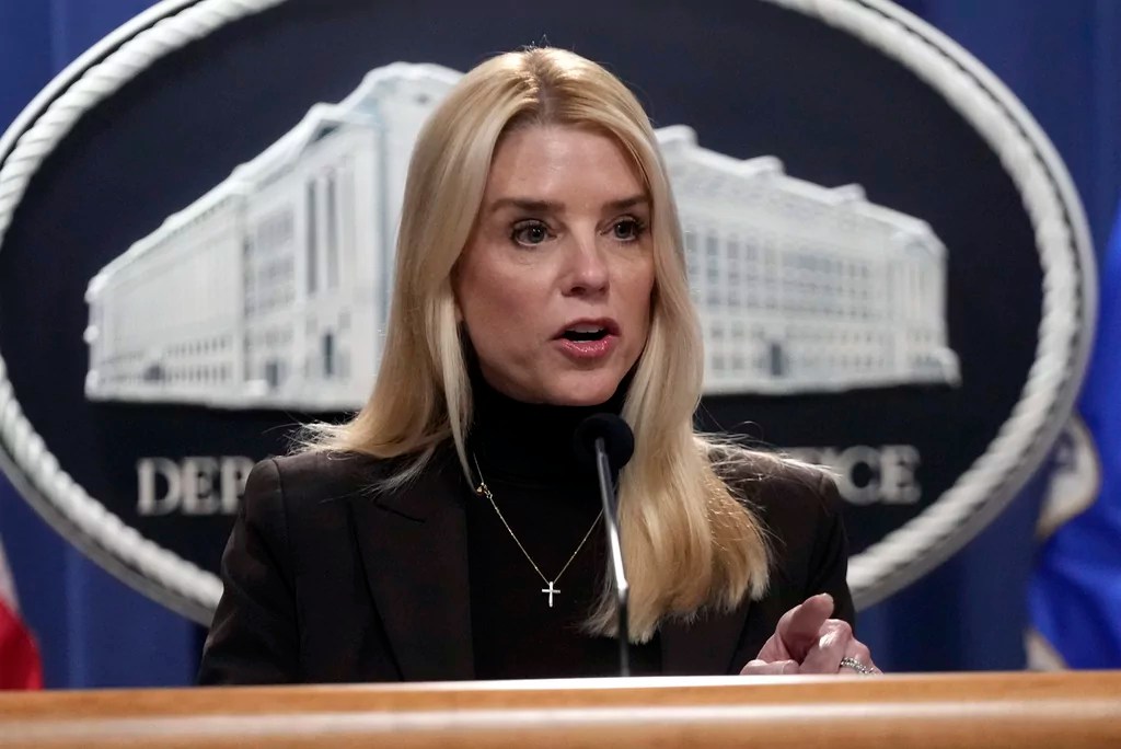 Trump DOJ wages dual fights in Venezuelan migrants case