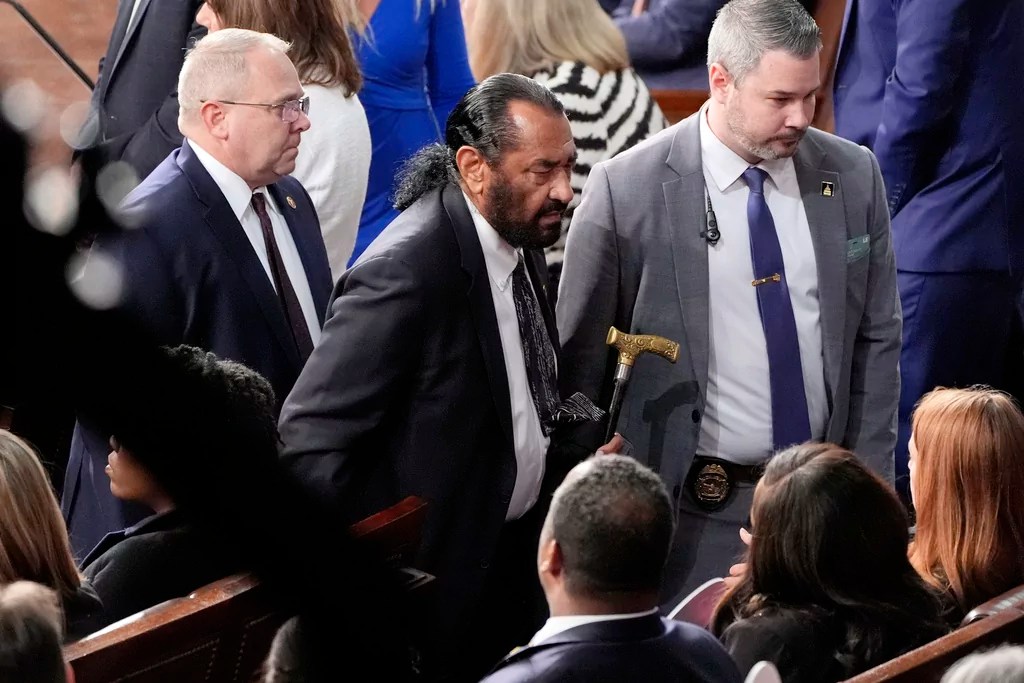 Democrats lose the plot as Trump calls their bluff