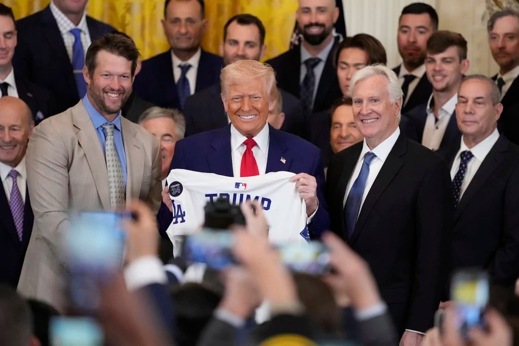 Trump snubs Schiff and Padilla during World Series visit by LA Dodgers