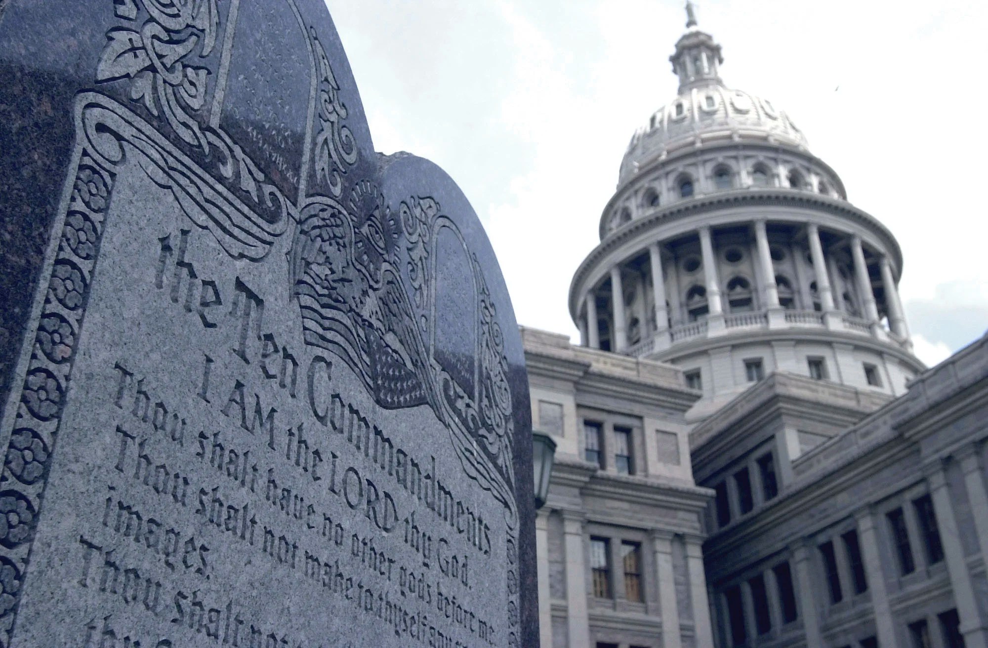 Texas bill to display Ten Commandments in public schools nears Abbott’s desk