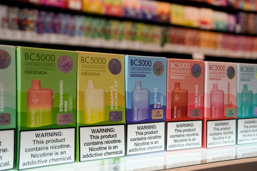 Trump facing bipartisan pressure to crack down on Chinese vapes