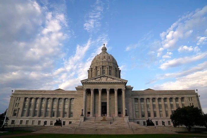 Missouri approves bill to allow gold, silver payments for groceries and taxes