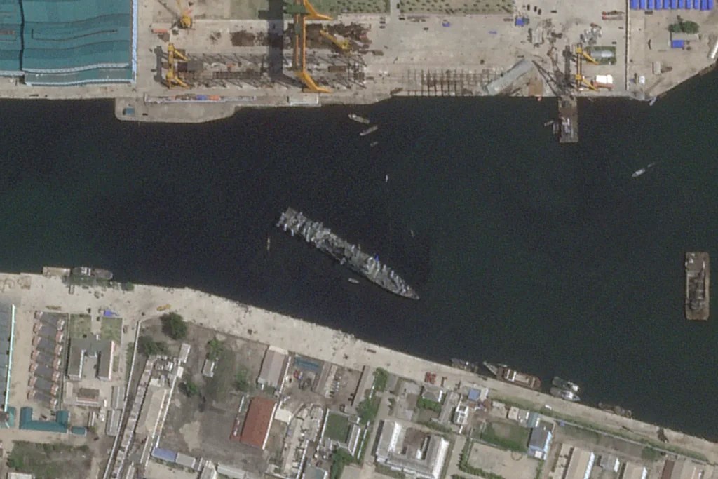 North Korea corrects disastrous naval destroyer with balloons and manpower