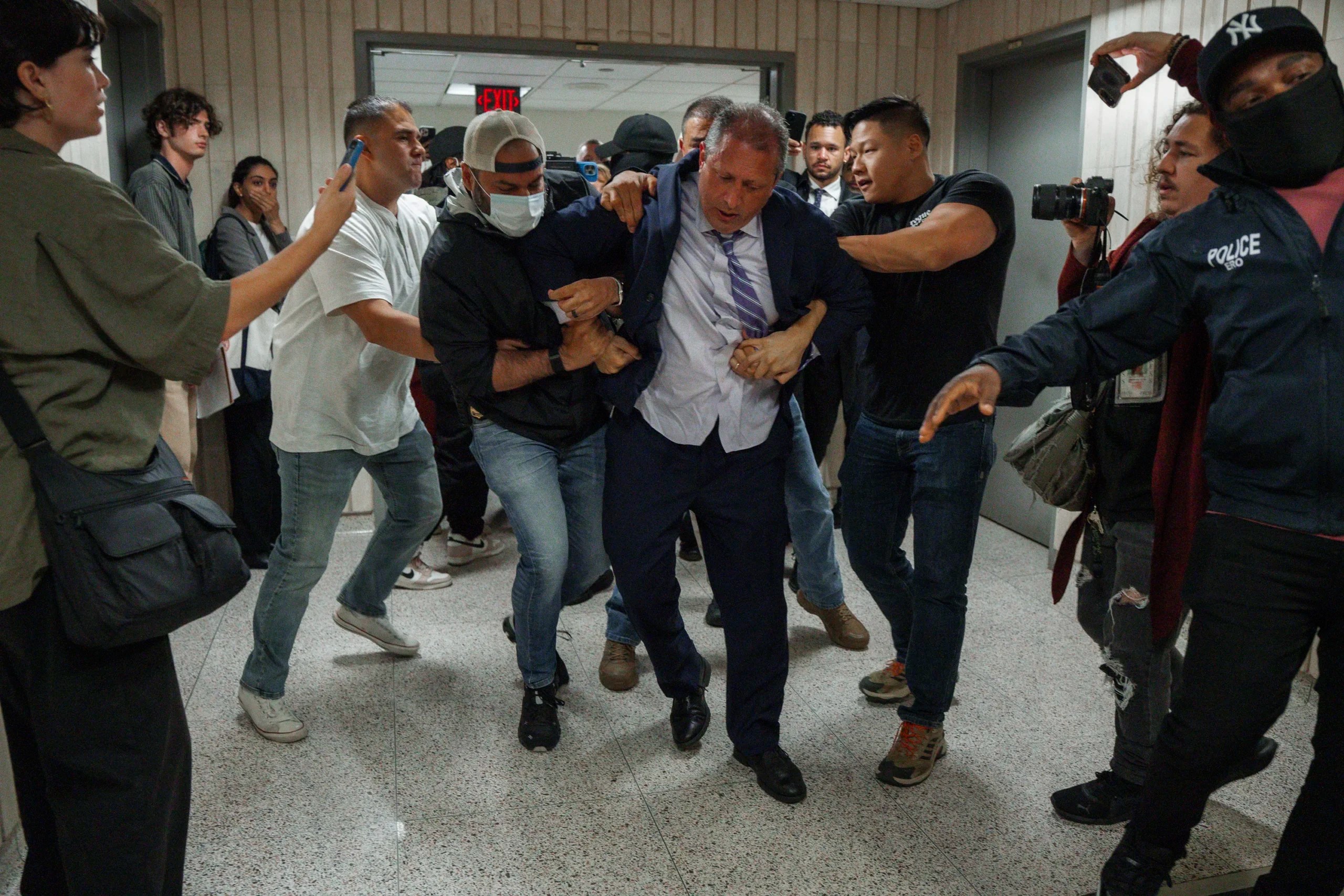 ‘Cheesy performance art’ of Democrats ‘obstructing’ ICE will continue: Joe Concha