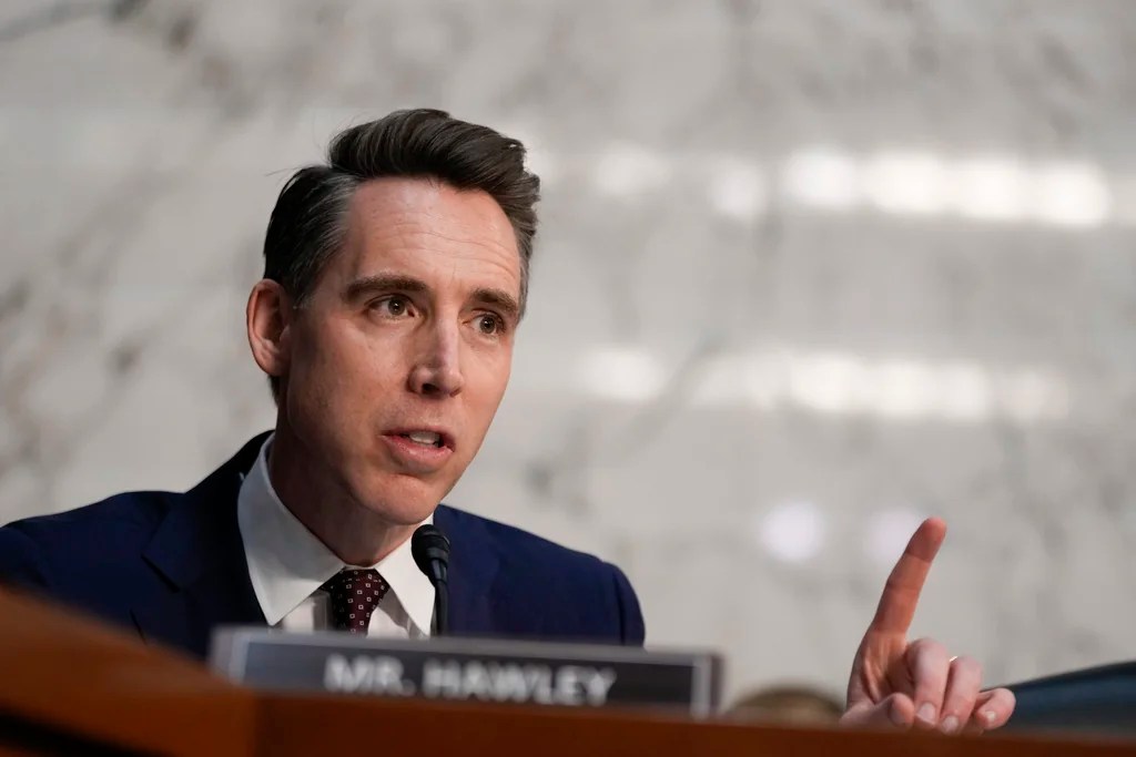 Josh Hawley sponsors bill to raise federal minimum wage to $15
