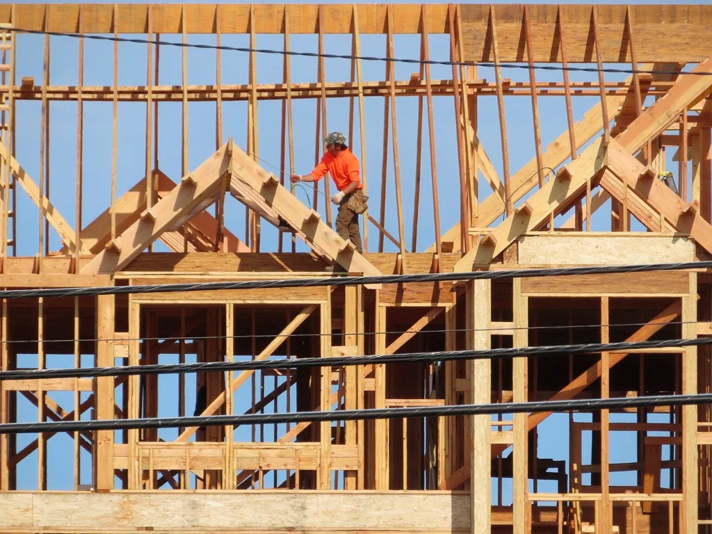 Trump tariffs on Canada could increase domestic cost of homebuilding by $14,000: Report