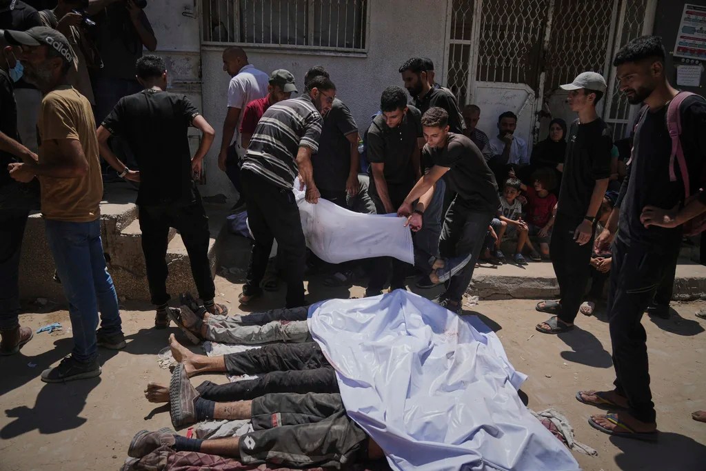 Israel’s Gaza aid effort has turned into a deadly scramble for food