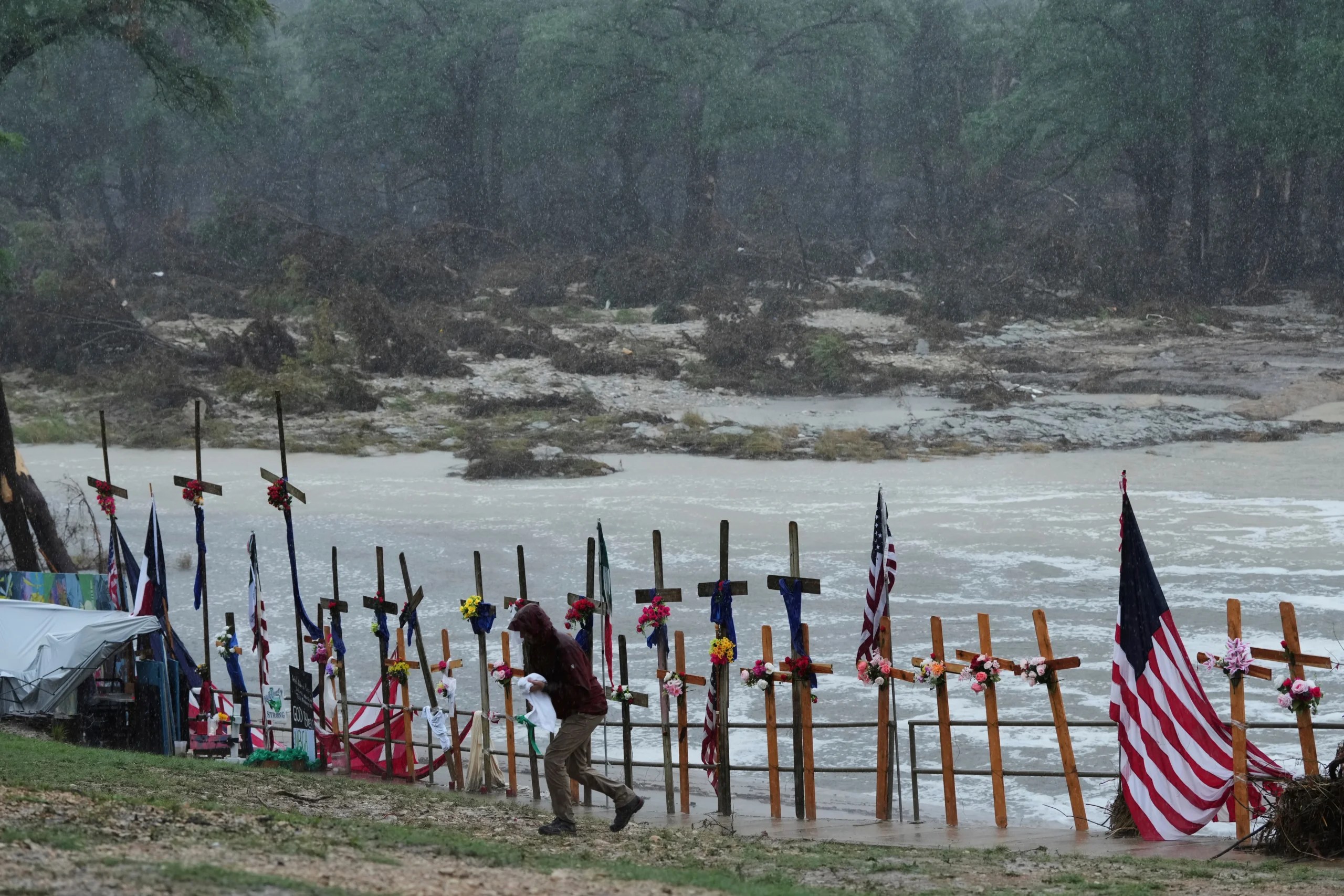Washington waits as Texas reacts to deadly floods