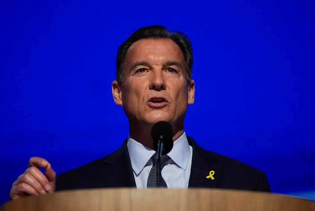 Tom Suozzi gains bipartisan support for bill pressing companies to make employees stakeholders